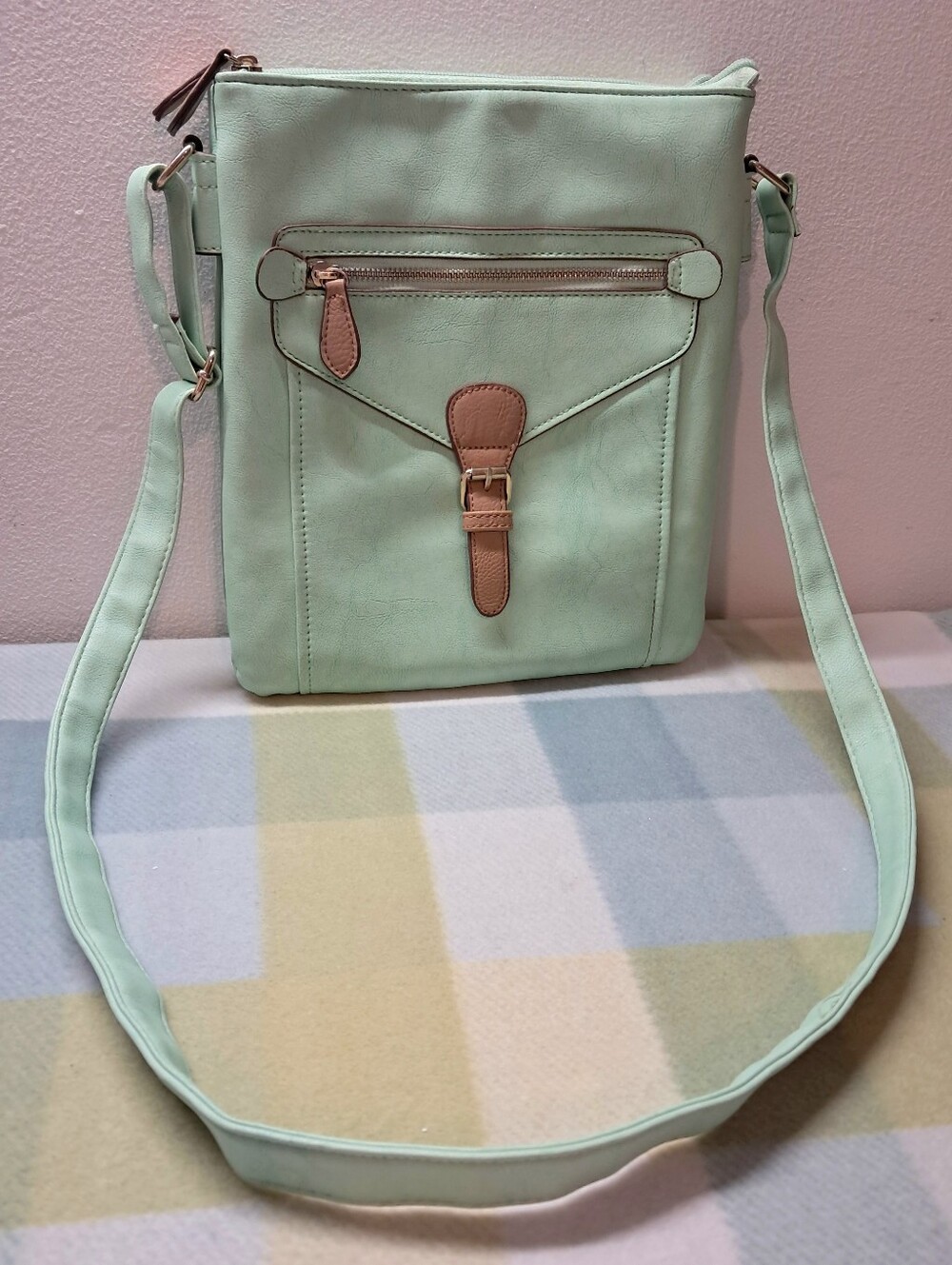 Charming Charlie Mint Green Crossbody Purse